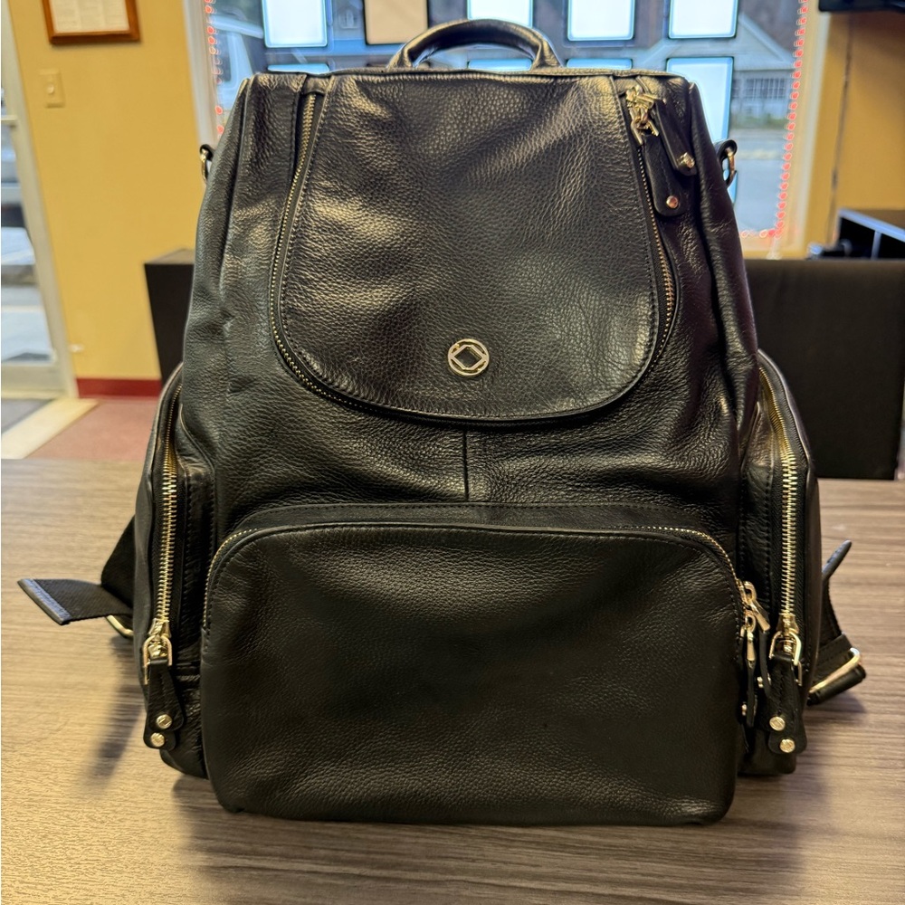 Kerikit Amber Black